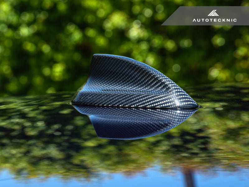 AutoTecknic Dry Carbon Roof Antenna Cover - F40 1-Series | F44 2-Series Gran Coupe