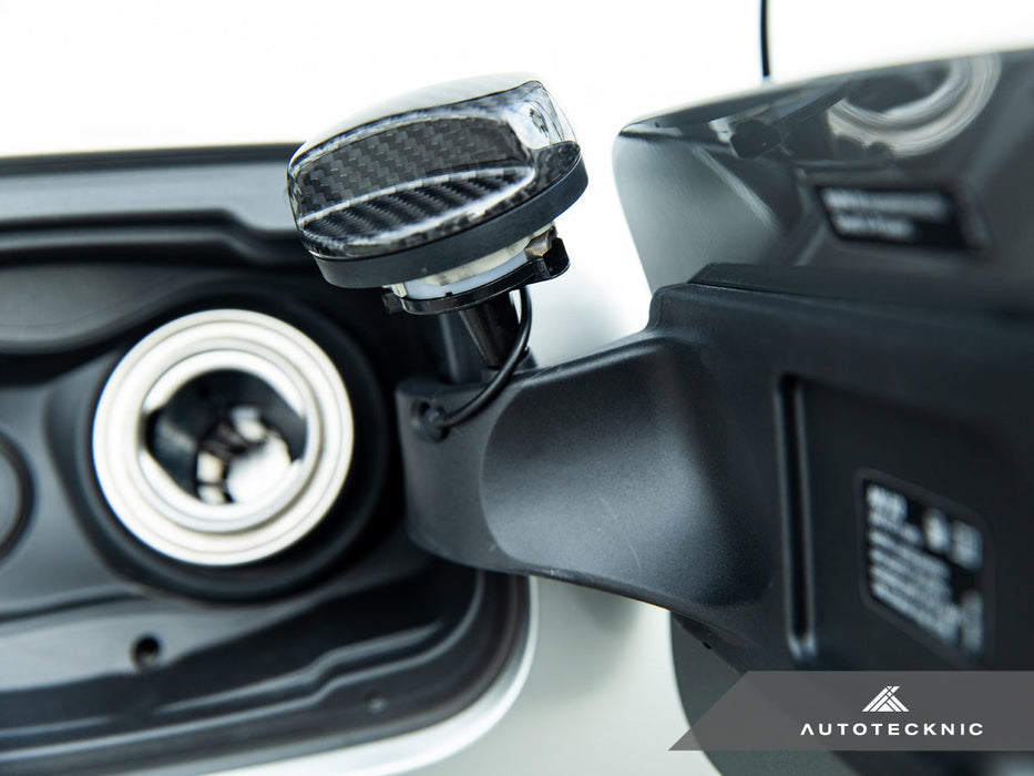 AutoTecknic Dry Carbon Competition Fuel Cap Cover - BMW U11 X1