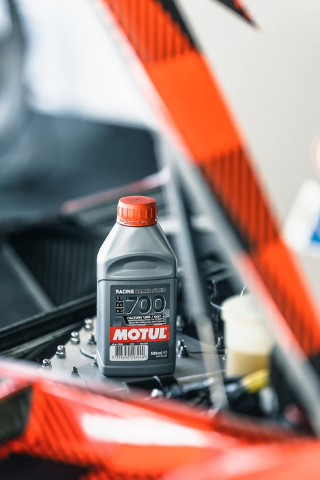 Motul 111257 RBF 700 Factory Line DOT 4 Racing Brake Fluid – 500 ml